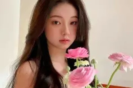 三山凌辉被曝出轨后毫不遮掩亲密姿态